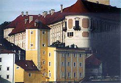 Schloss Steyr (Berggasse 2) - Ansicht vom Ennskai