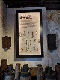 Die Türklopfer-Sammlung von Ing. Hackl ist wieder im Stadtmuseum Steyr zu sehen.